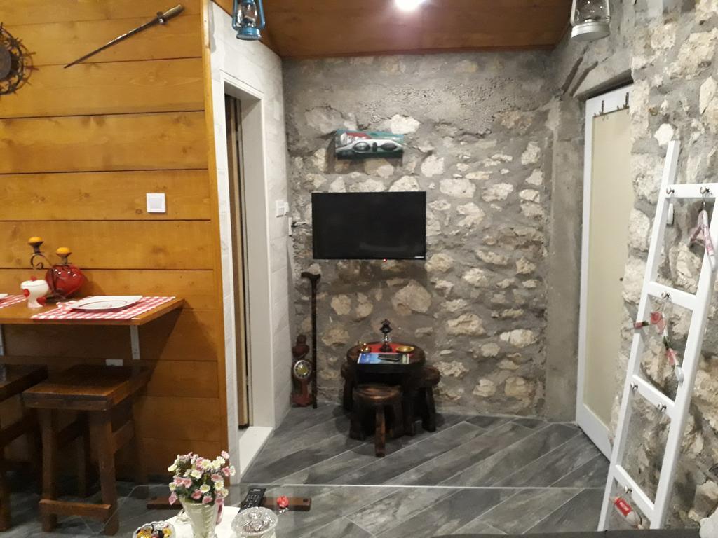 Apartman Sofranac Rijeka Crnojevica Exterior photo